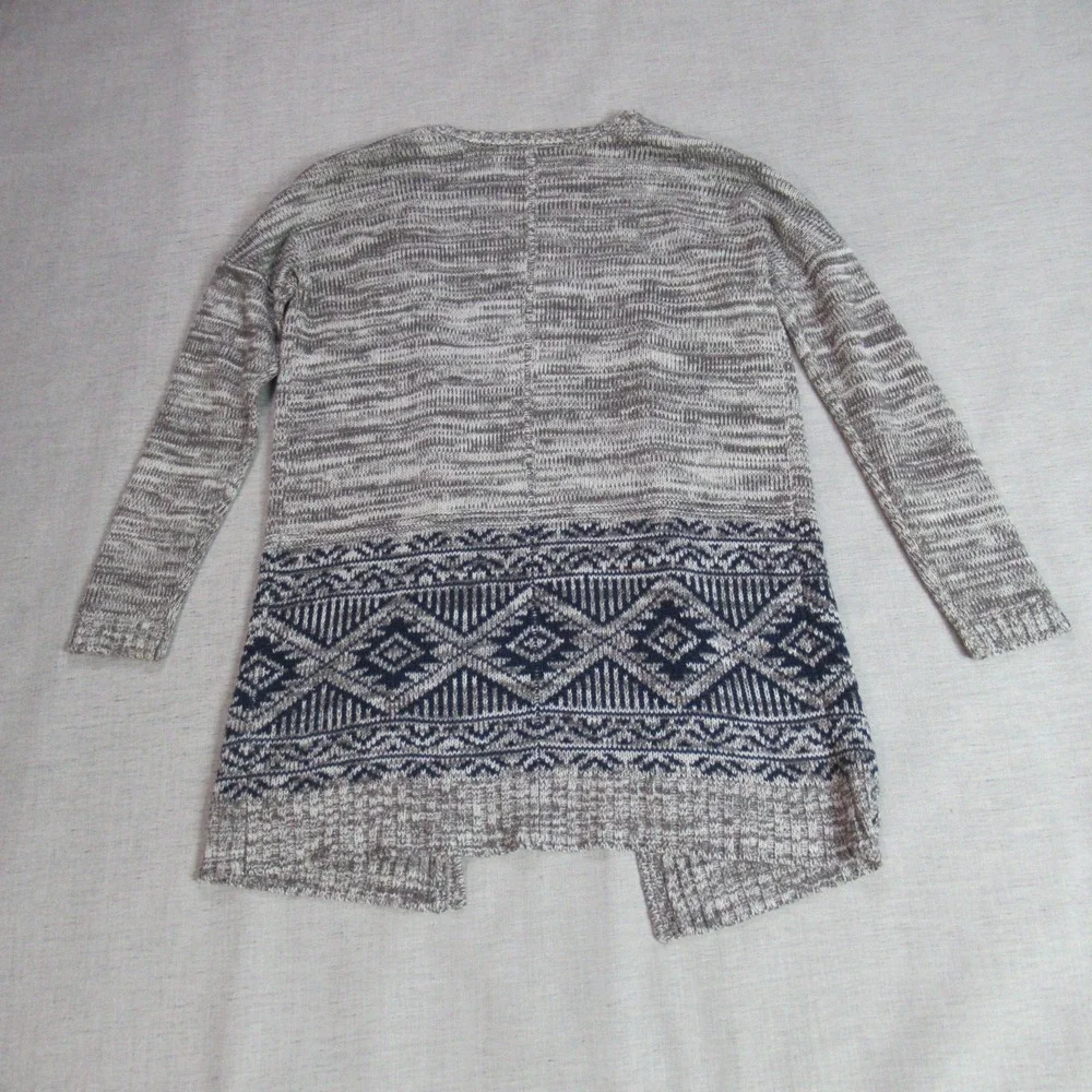 Gypsies & Moondust Cardigan Sweater Womens Size M Gray Aztec Open Front Cozy